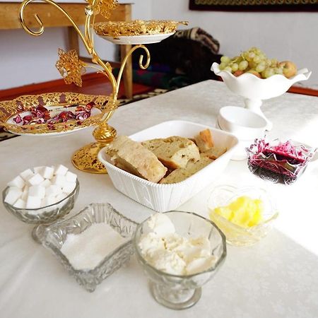 Guest House Bereke In Kyzart Village Bagysh Екстер'єр фото